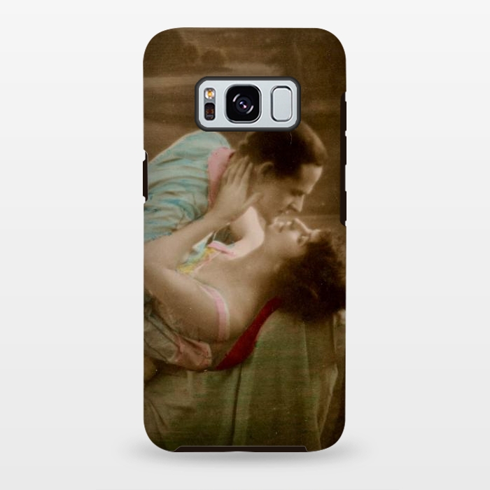 Galaxy S8 plus StrongFit Old Postcard Kissing Couple by Andrea Haase