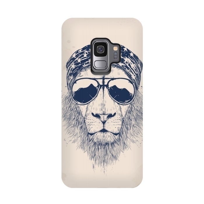 Galaxy S9 StrongFit Wild lion by Balazs Solti