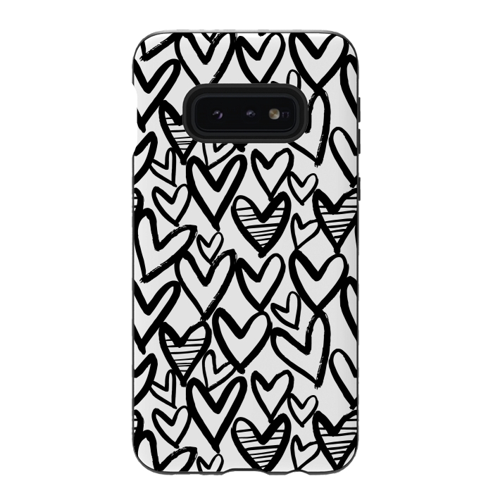 Galaxy S10e StrongFit Black and white hearts by Laura Grant