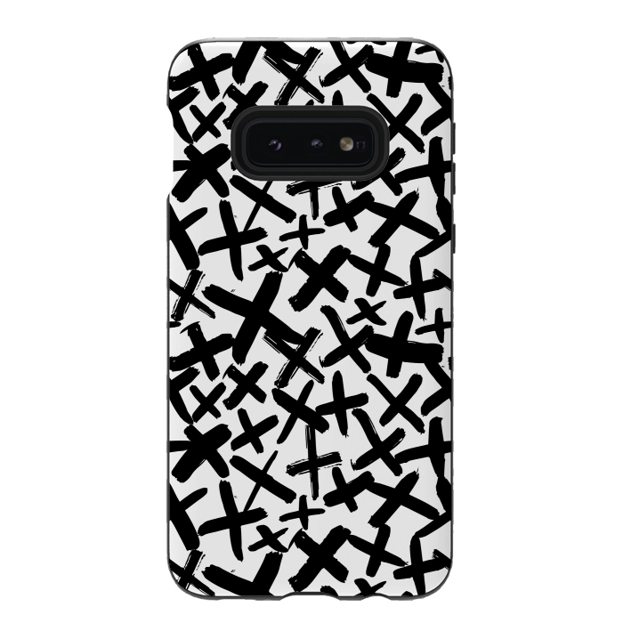 Galaxy S10e StrongFit Black and white kisses by Laura Grant