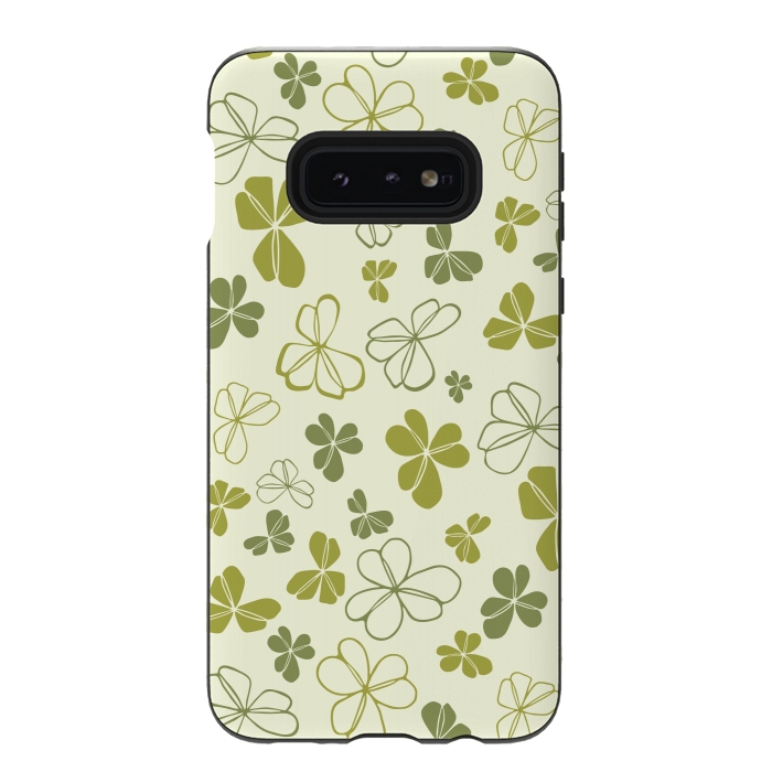 Galaxy S10e StrongFit Lucky Clover in Cream and Green by Paula Ohreen