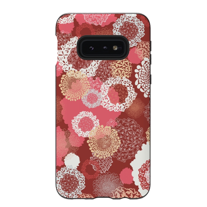 Galaxy S10e StrongFit Doily Flowers on Red by Paula Ohreen
