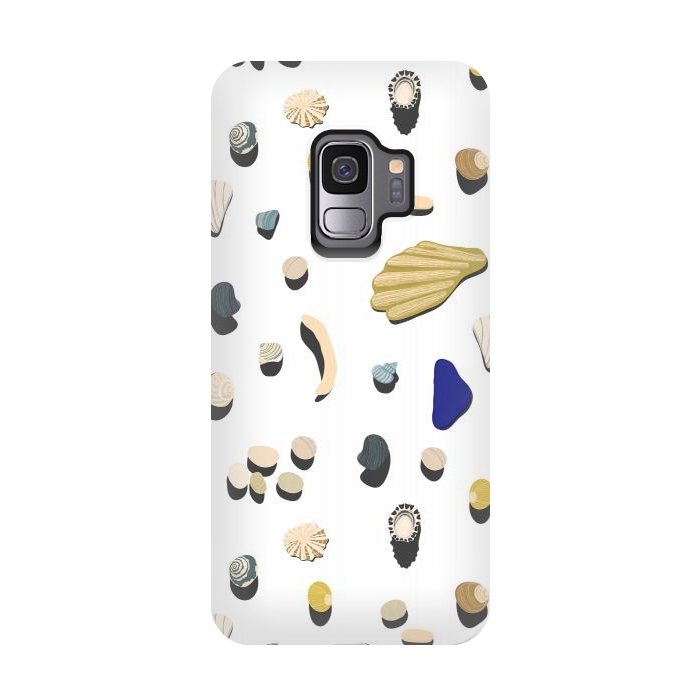 Galaxy S9 StrongFit Beachcombing by Nic Squirrell