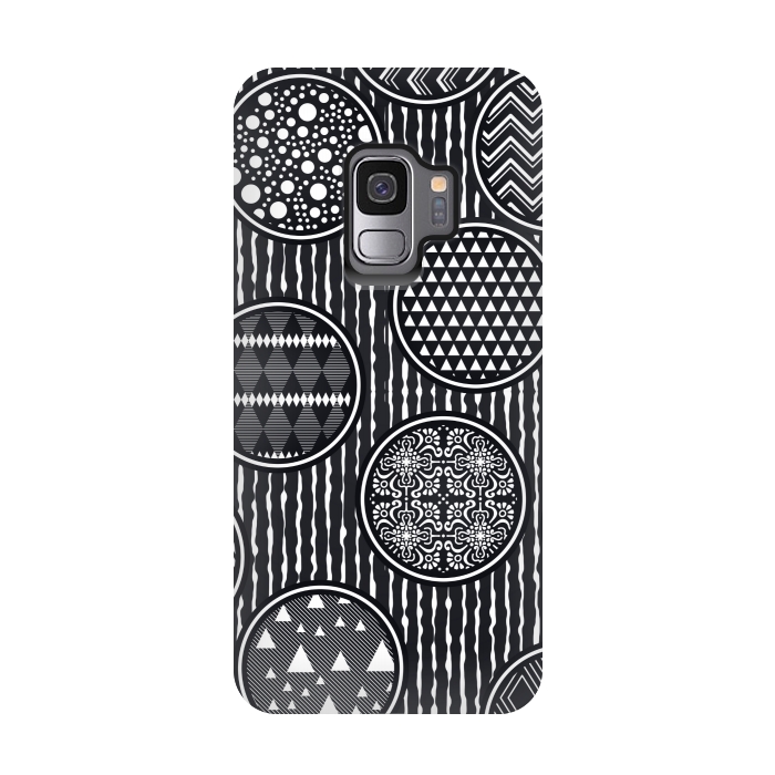 Galaxy S9 StrongFit black and white circular pattern by MALLIKA
