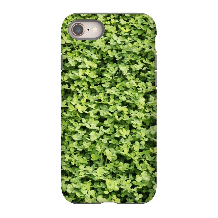 iPhone SE StrongFit Irish Green Clovers by Takeapic Galicia